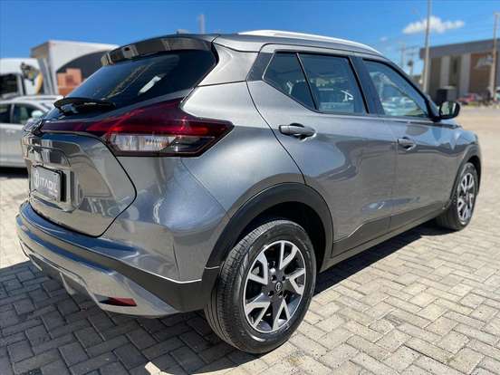NISSAN-KICKS-2023