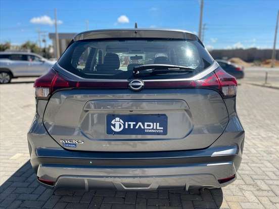 NISSAN-KICKS-2023