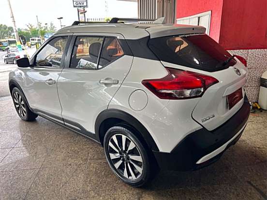 NISSAN-KICKS-2020