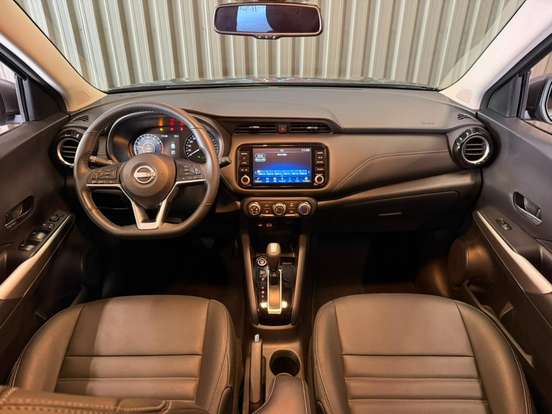 NISSAN-KICKS PLAY-2025