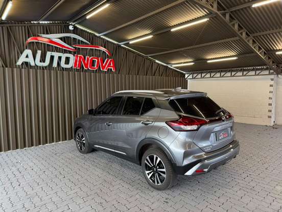NISSAN-KICKS PLAY-2025