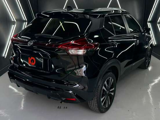 NISSAN-KICKS PLAY-2025