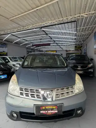 NISSAN-LIVINA-2010