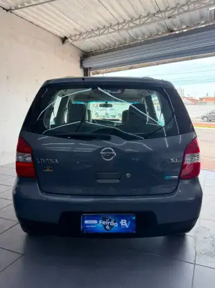 NISSAN-LIVINA-1.8 SL 16V FLEX 4P AUTOMÁTICO NISSAN-LIVINA-2010