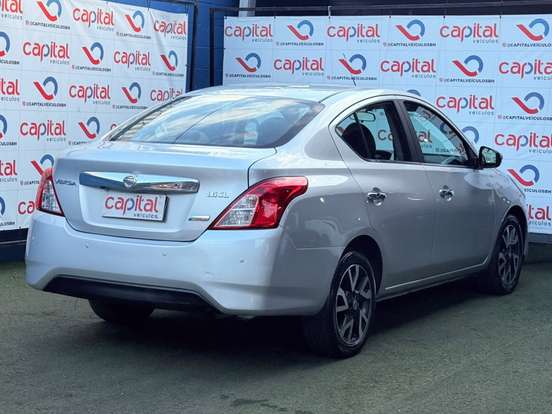 NISSAN-VERSA-2017
