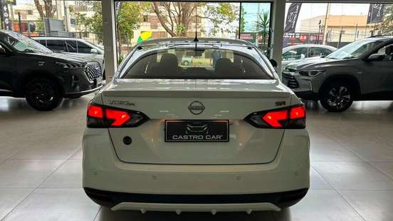 NISSAN-VERSA-2024