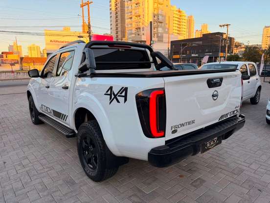 NISSAN-FRONTIER-2019