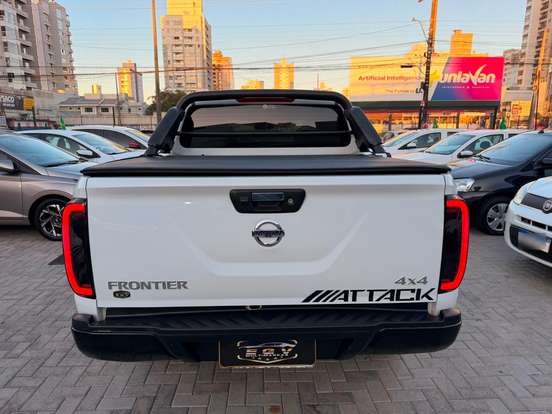 NISSAN-FRONTIER-2019