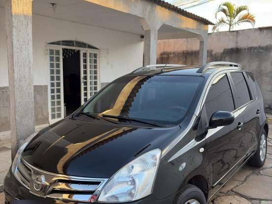 NISSAN-LIVINA-1.8 S 16V FLEX 4P AUTOMÁTICO NISSAN-LIVINA-2013