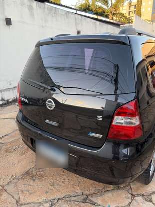 NISSAN-LIVINA-2013