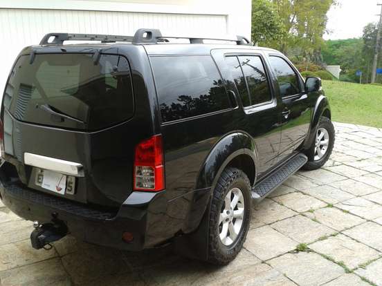 NISSAN-PATHFINDER-2.5 LE 4X4 TURBO INTERCOOLER DIESEL 4P AUTOMÁTICO NISSAN-PATHFINDER-2007
