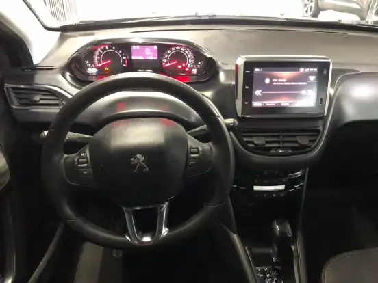 PEUGEOT-2008-2023