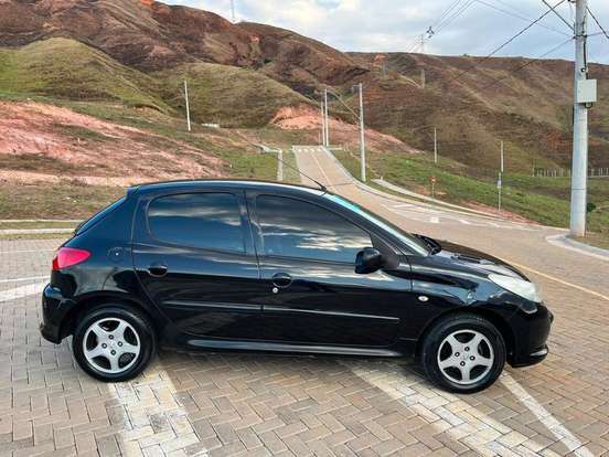 PEUGEOT-207-1.4 XR 8V FLEX 4P MANUAL PEUGEOT-207-2011