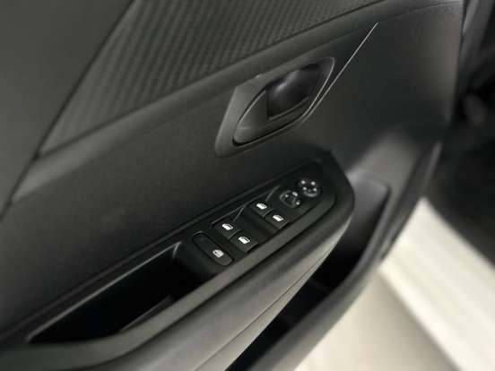 PEUGEOT-208-1.0 FIREFLY FLEX LIKE MANUAL PEUGEOT-208-2023