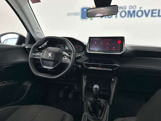 PEUGEOT-208-2023