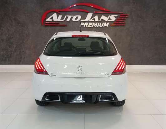 PEUGEOT-308-2015