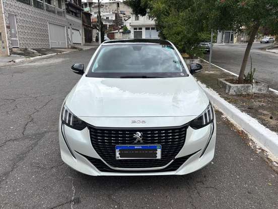 PEUGEOT-208-2022