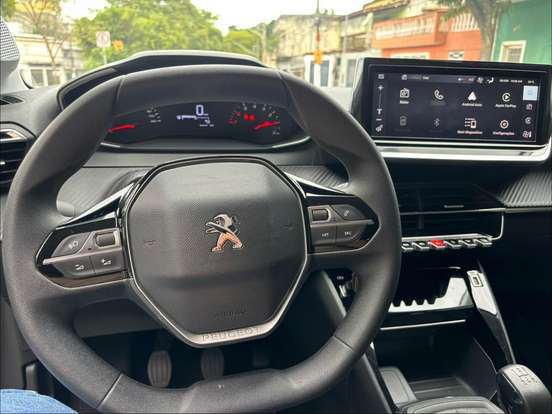PEUGEOT-208-2022