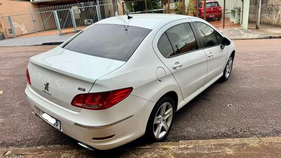 PEUGEOT-408-2015