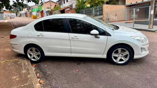 PEUGEOT-408-2015