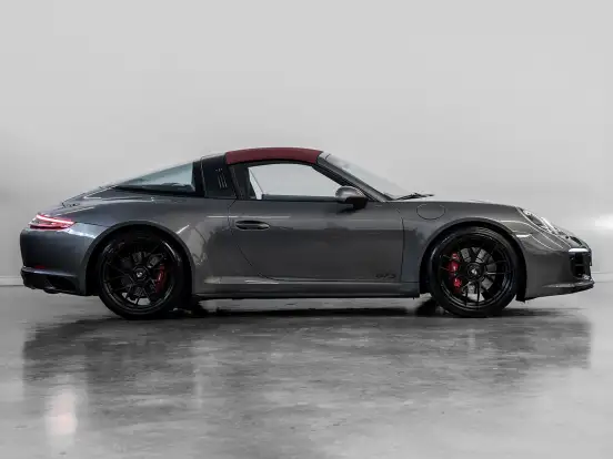 PORSCHE-911-3.0 24V H6 GASOLINA TARGA 4 GTS PDK PORSCHE-911-2018