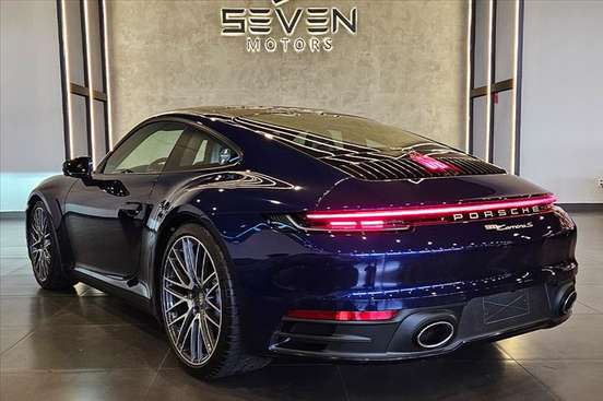 PORSCHE-911-2023