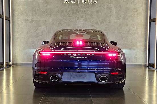 PORSCHE-911-2023