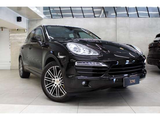 PORSCHE-CAYENNE-2013