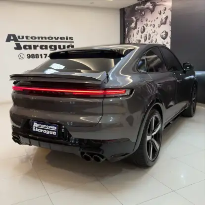 PORSCHE-CAYENNE-2025