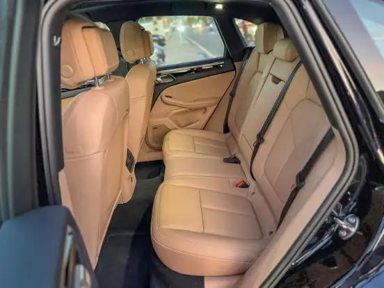 PORSCHE-MACAN-2025