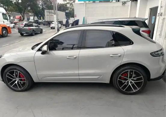 PORSCHE-MACAN-2022