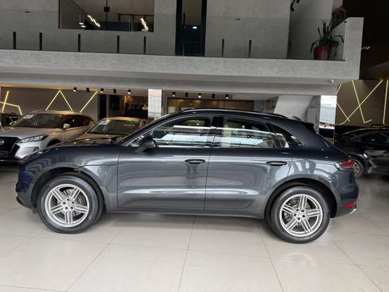 PORSCHE-MACAN-2021