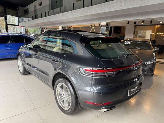 PORSCHE-MACAN-2021