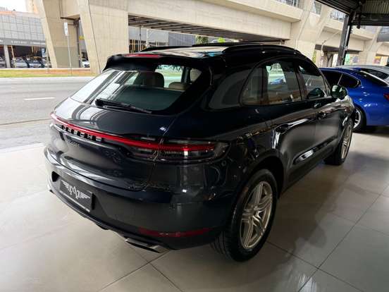 PORSCHE-MACAN-2021