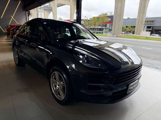 PORSCHE-MACAN-2021