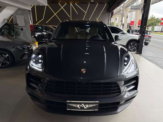 PORSCHE-MACAN-2021