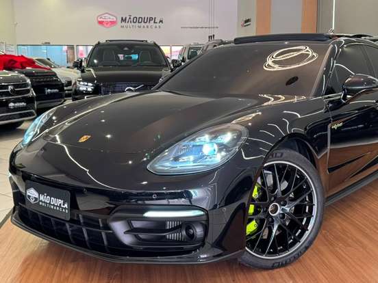 PORSCHE-PANAMERA-2023