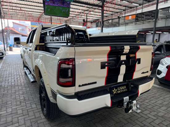 RAM-2500-6.7 I6 TURBO DIESEL LARAMIE CD 4X4 AUTOMÁTICO RAM-2500-2023