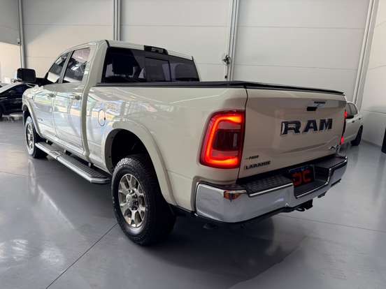 RAM-3500-6.7 I6 TURBO DIESEL LARAMIE CD 4X4 AUTOMÁTICO RAM-3500-2022
