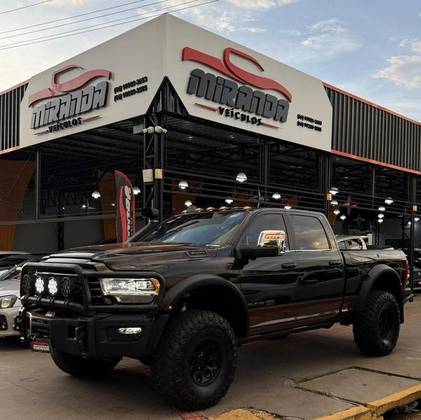 RAM 3500 6.7 I6 TURBO DIESEL LIMITED LONGHORN CD 4X4  AUTOMÁTICO