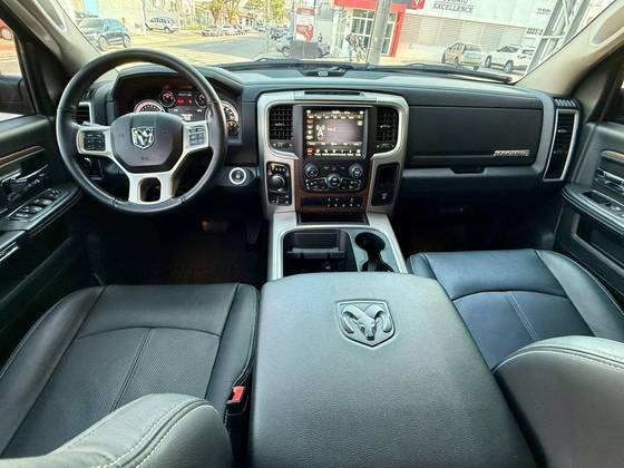 RAM 1500 5.7 V8 GASOLINA REBEL CD 4X4 AUTOMÁTICO