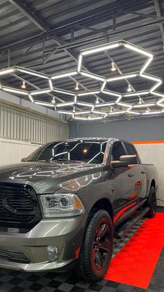 RAM 1500 5.7 V8 GASOLINA REBEL CD 4X4 AUTOMÁTICO