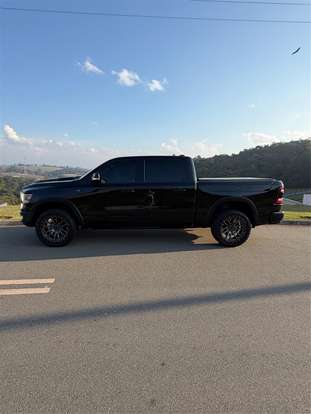 RAM-1500-5.7 V8 GASOLINA REBEL CD 4X4 AUTOMÁTICO RAM-1500-2021