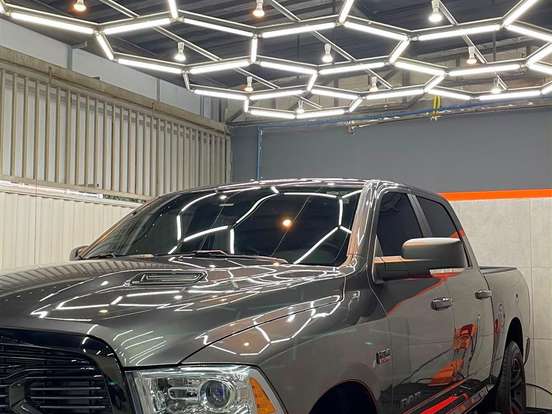 RAM-1500-5.7 V8 GASOLINA REBEL CD 4X4 AUTOMÁTICO RAM-1500-2022