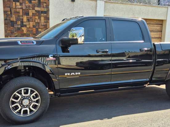 RAM-3500-6.7 I6 TURBO DIESEL LIMITED LONGHORN CD 4X4 AUTOMÁTICO RAM-3500-2024