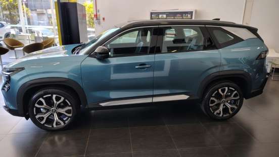 RENAULT-BOREAL-2025