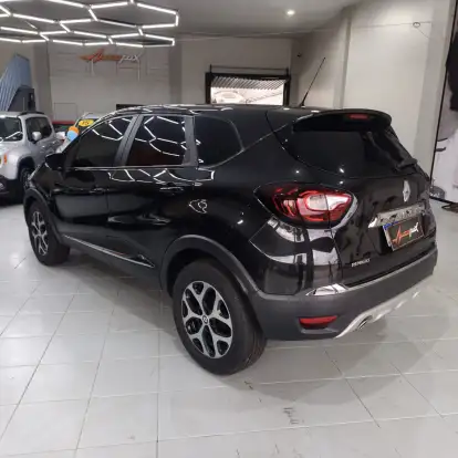 RENAULT-CAPTUR-2019