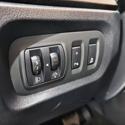 RENAULT-CAPTUR-2019