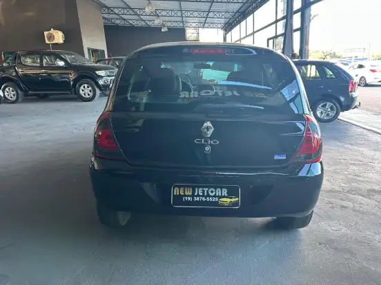 RENAULT-CLIO-2014
