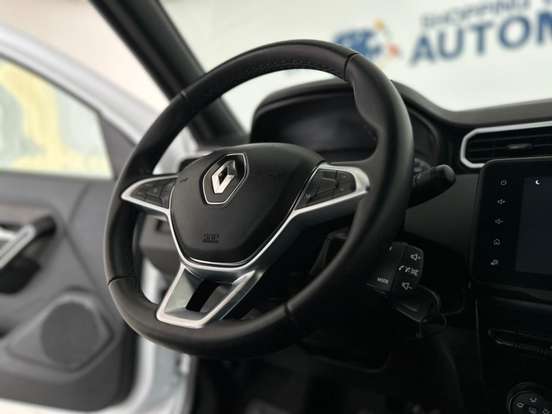 RENAULT-DUSTER-2023